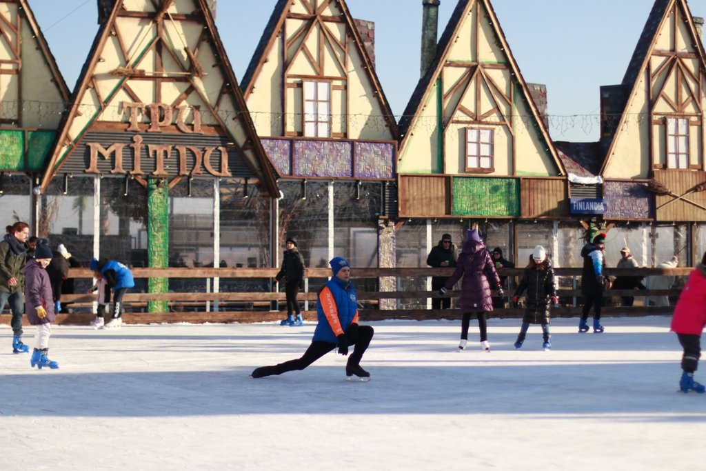 В Киеве открылся Osocor Winter Village: что вас ждет и чем удивит новогодний городок в стиле Гарри Поттера 4
