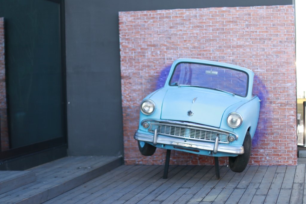 В Киеве открылся Osocor Winter Village: что вас ждет и чем удивит новогодний городок в стиле Гарри Поттера 6