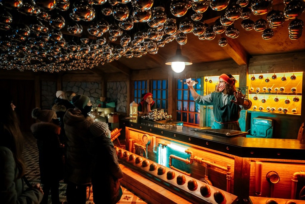 Зимова країна на ВДНГ: какие локации работают в самом большом парке праздничных развлечений Киева 7