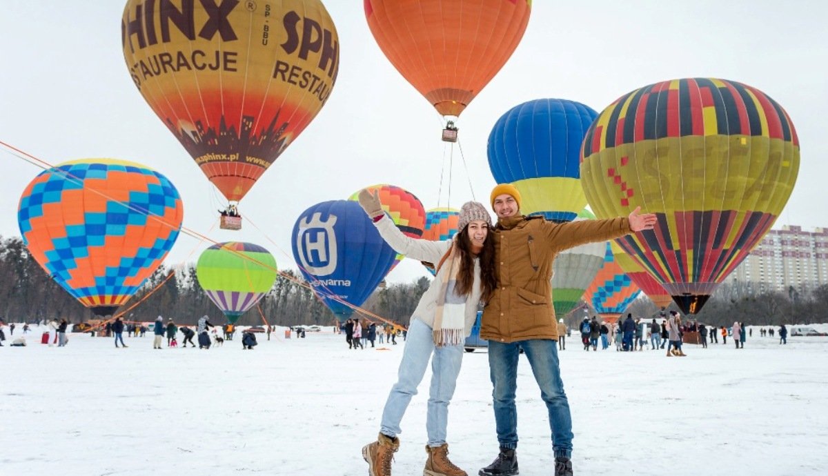 Новогодние ярмарки, катки, резиденции и локации с декором: куда пойти в Киеве в поисках новогоднего настроения 9