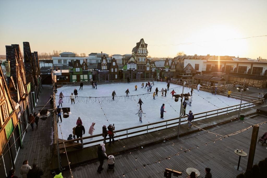 В Киеве покажут уникальное ледовое действо с героями киносаги о Фантастических зверях: где и когда 4