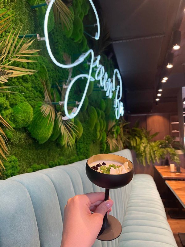 В Киеве на Подоле открыли новый ресторан индонезийской кухни Green bar 2