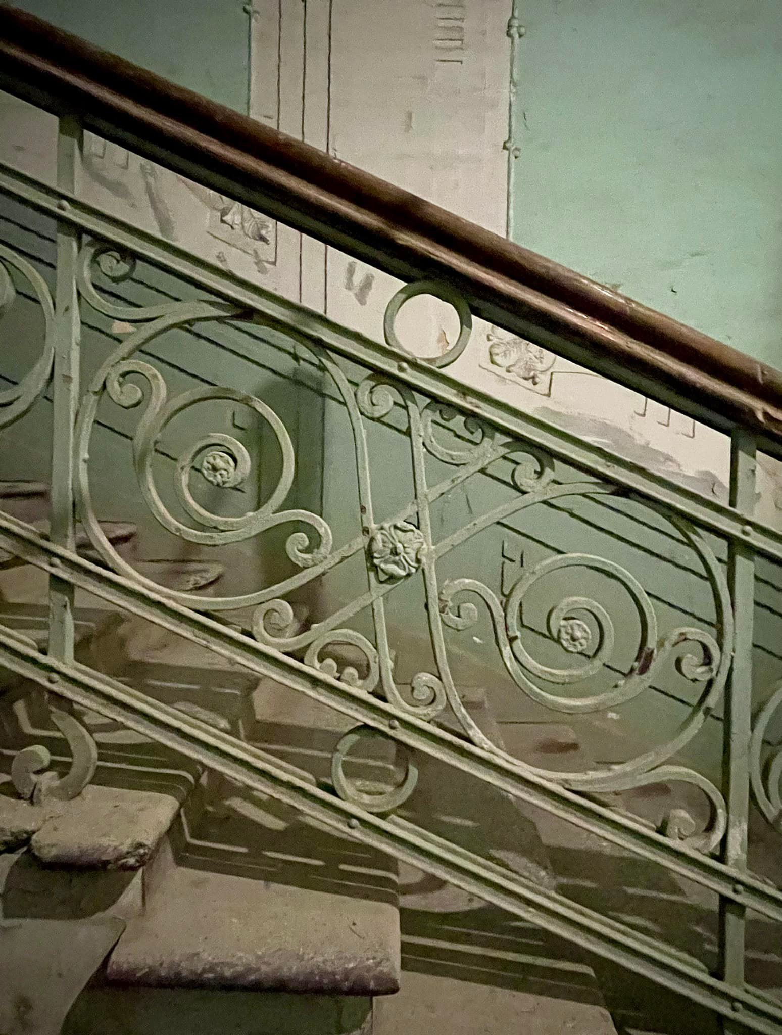 В Киеве реконструируют дом со змеями и каштанами на Большой Житомирской 3