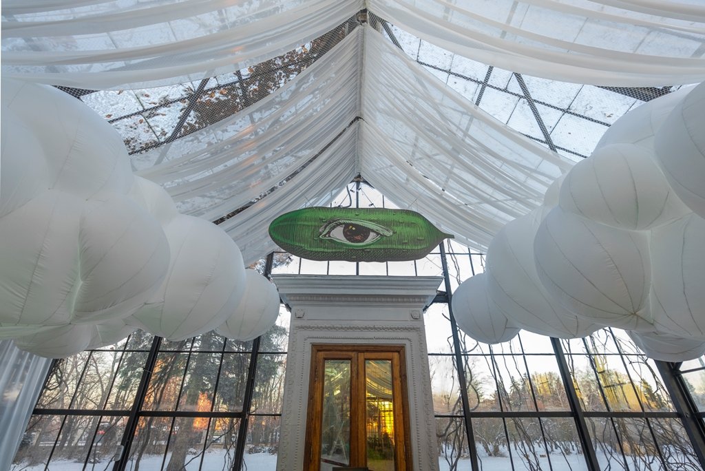 В Оранжерее на ВДНГ начнут работать фотозоны и теплый бар: как попасть на вечеринку Hendrick's Bar 2