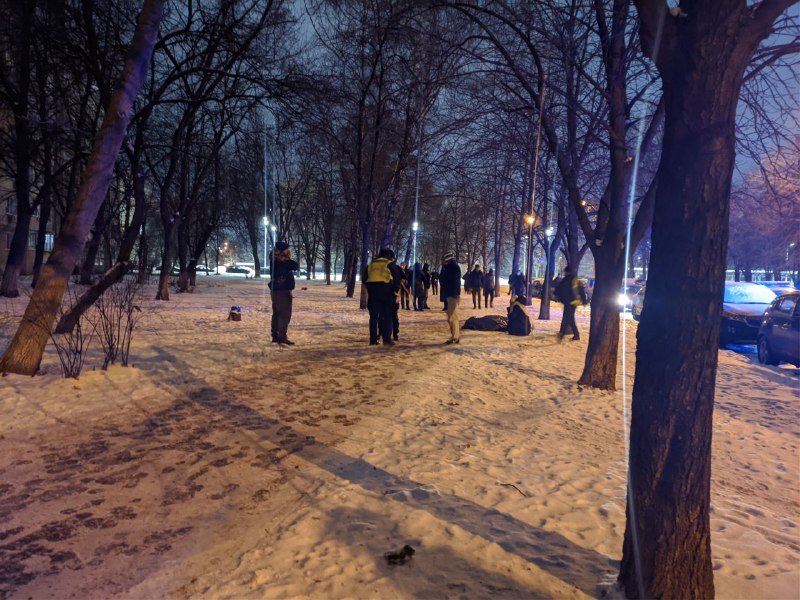 В Киеве на Борщаговке посреди улицы зарезали мужчину 4