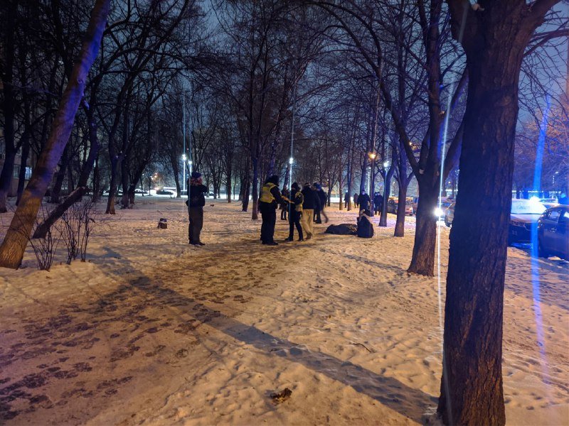 В Киеве на Борщаговке посреди улицы зарезали мужчину 8