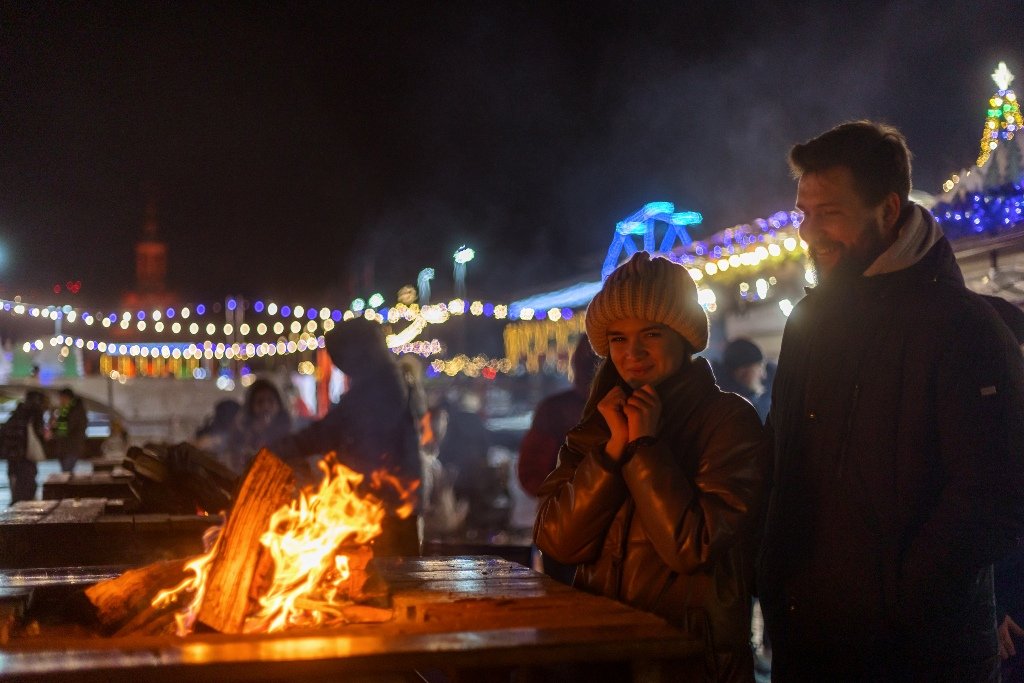 Парад сказочных героев, концерт и розыгрыш путевок в Лапландию: как в Киеве будут встречать Новый год на ВДНГ 9