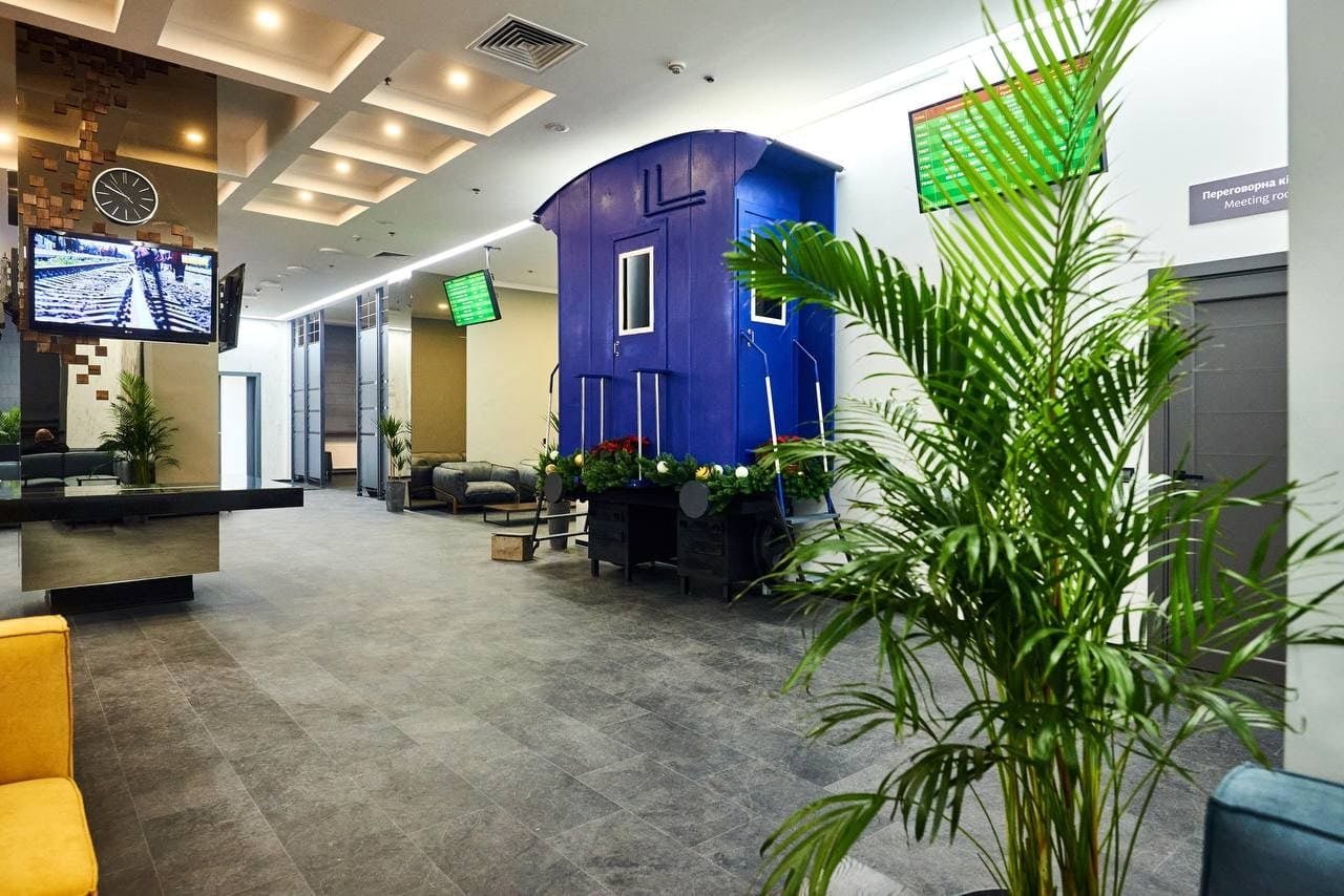 В Киеве на Центральном жд вокзале открыли Business & Family Lounge зону: сколько стоит, как выглядит и что там есть 9