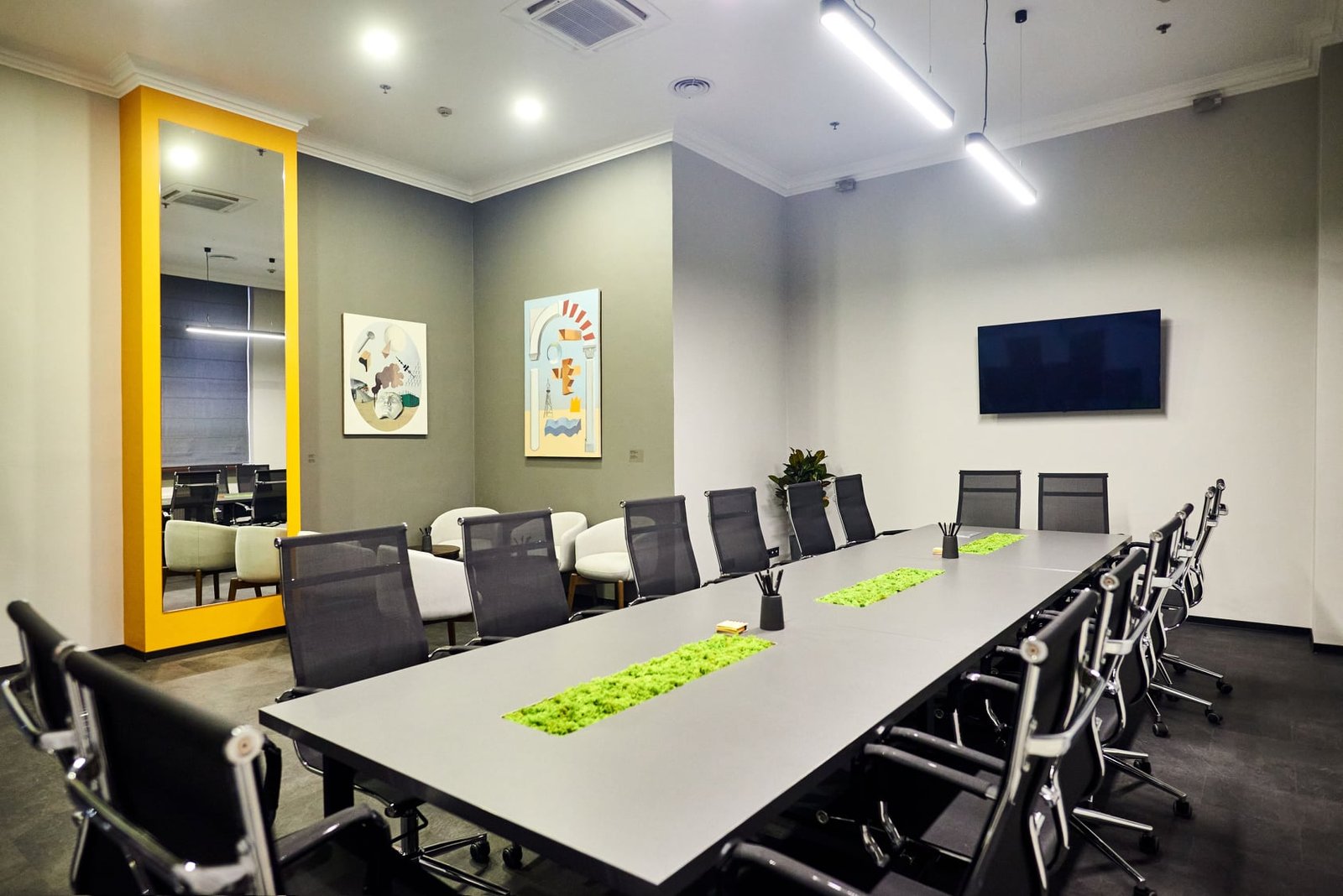 В Киеве на Центральном жд вокзале открыли Business & Family Lounge зону: сколько стоит, как выглядит и что там есть 10