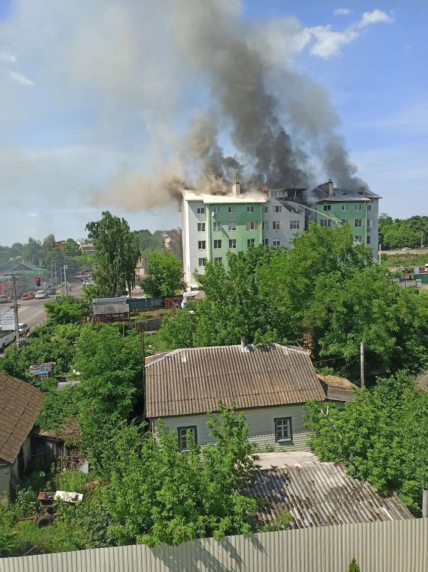 Перерезал горло, вырезал сердце и часть легких: под Киевом мужчина жестоко убил соседа и поджег его квартиру 1