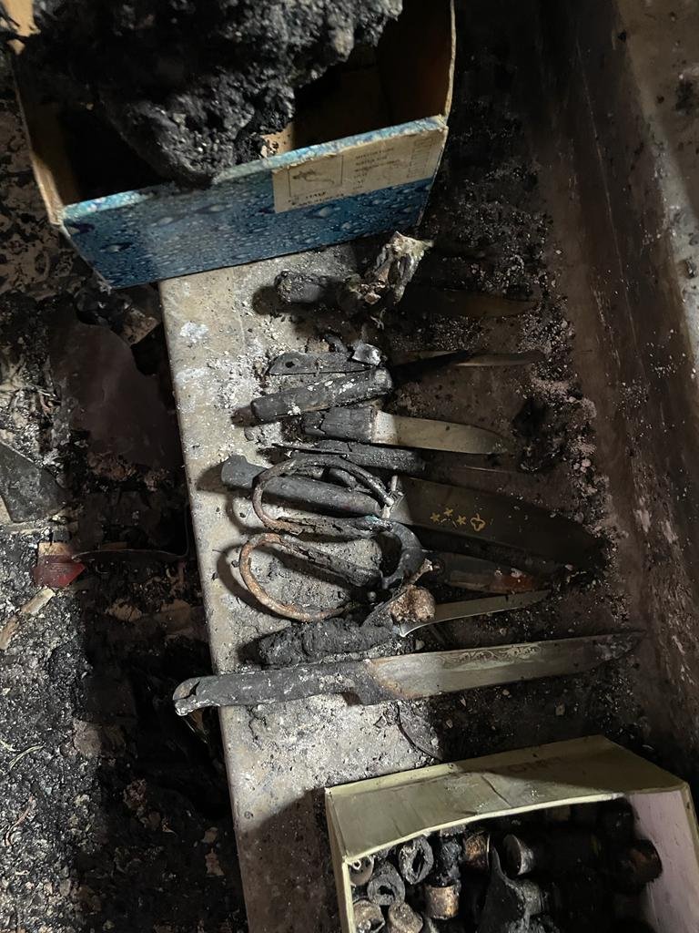 Перерезал горло, вырезал сердце и часть легких: под Киевом мужчина жестоко убил соседа и поджег его квартиру 3