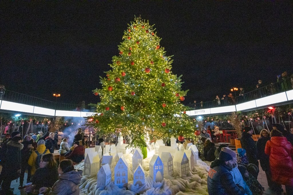До какого числа в Киеве будут работать рождественские ярмарки и новогодние локации 8