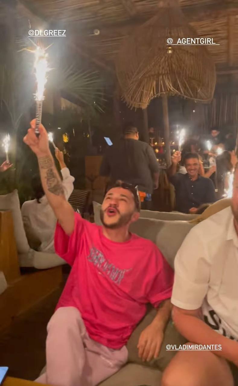 Встретились с Настей Ивлеевой и перепутали с Maneskin: Дантес и Надя Дорофеева показали свои мексиканский каникулы 1