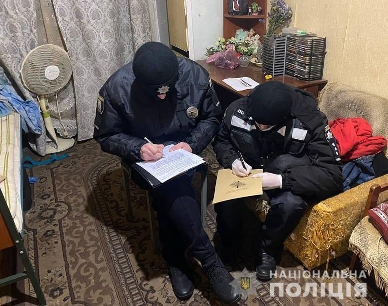 В Киеве пьяная женщина ударила ножом своего 4-летнего сына 1
