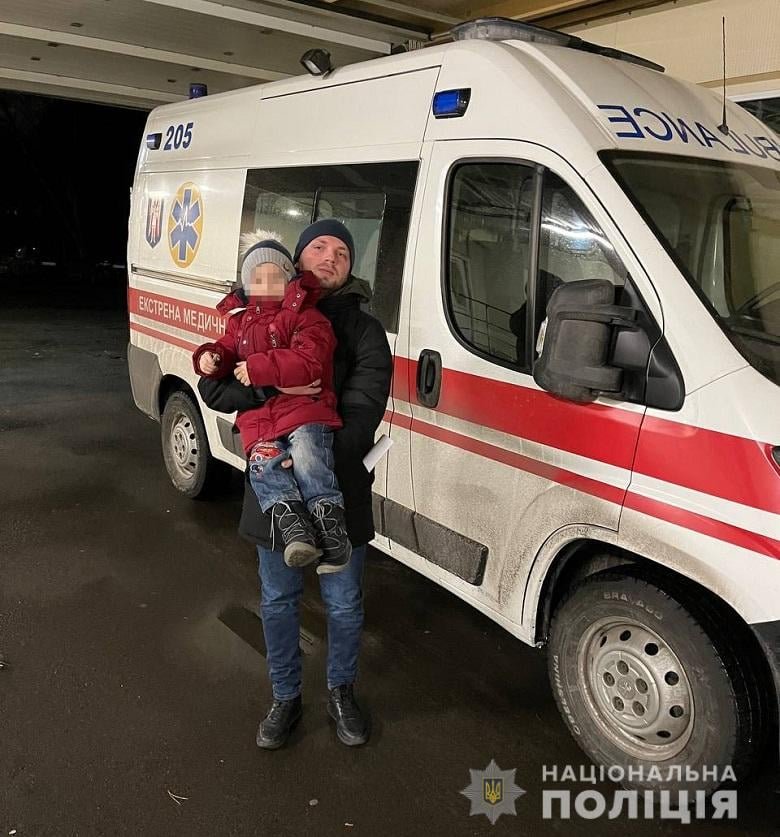 В Киеве пьяная женщина ударила ножом своего 4-летнего сына 2