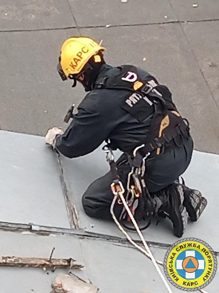 Последствия шторма в Киеве: спасатели 18 раз выезжали на аварийные случаи из-за непогоды 1