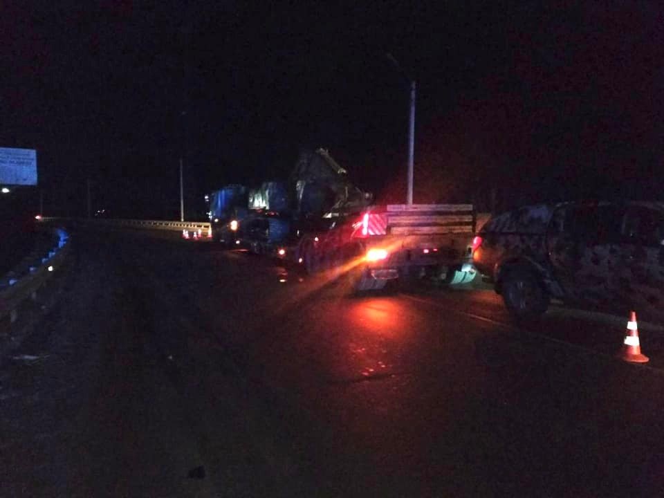 Под Киевом Honda влетела в грузовик МАЗ: в ДТП погибла 11-летняя девочка 3