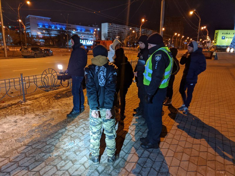 В Киеве пьяный мужчина угнал Mercedes и разбил его через 2 км: новые подробности ДТП 3