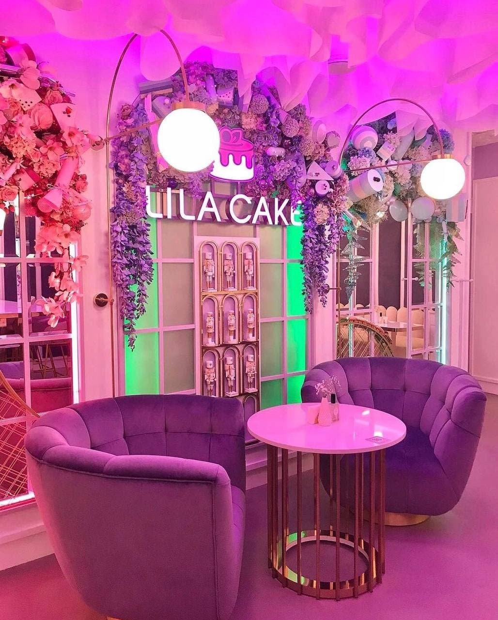 В центре Киева открыли новую кондитерскую Lila Cake: фото, меню и цены 4