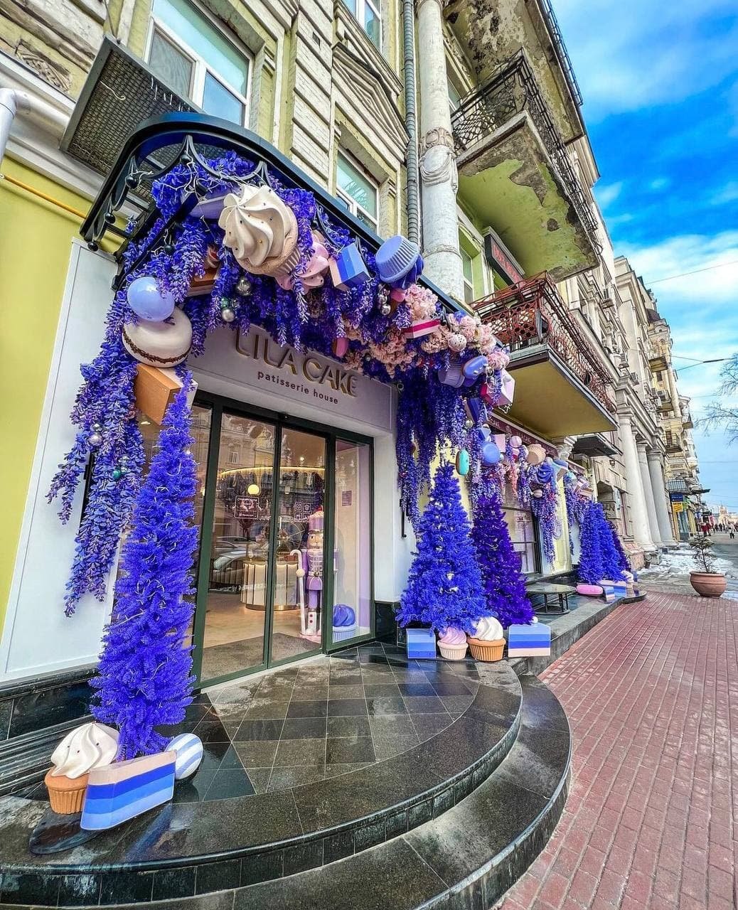 В центре Киева открыли новую кондитерскую Lila Cake: фото, меню и цены 5