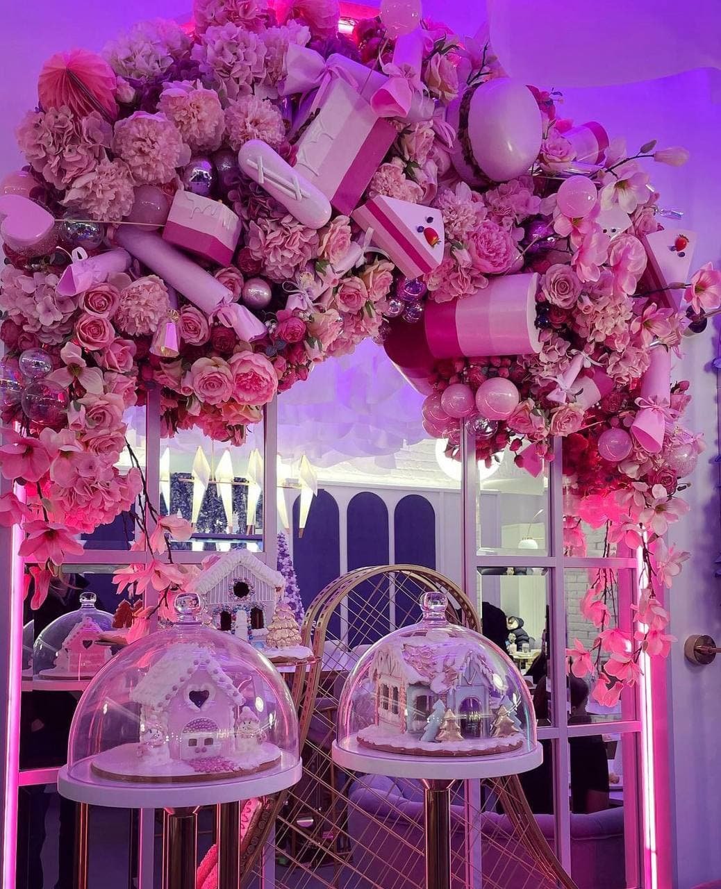 В центре Киева открыли новую кондитерскую Lila Cake: фото, меню и цены 8