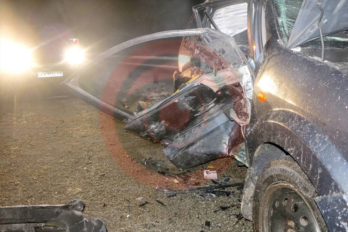 Тройное ДТП с пострадавшими на Новоирпинской трассе: столкнулись Ford, Jeep и Seat. Видео момента 4