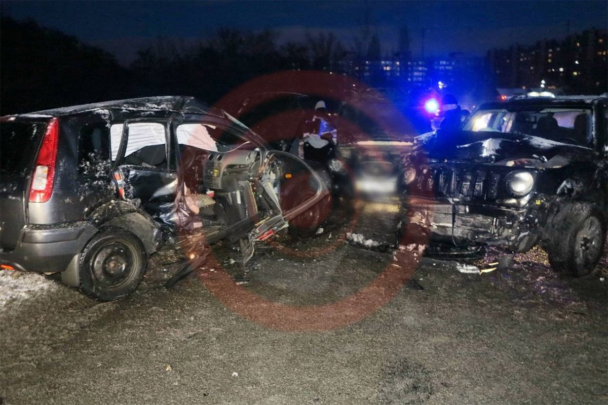 Тройное ДТП с пострадавшими на Новоирпинской трассе: столкнулись Ford, Jeep и Seat. Видео момента 8
