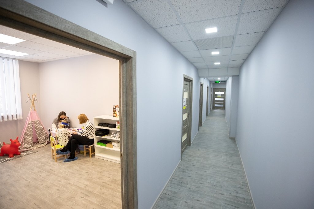 В Киеве открыли новый современный Центр комплексной реабилитации детей и лиц с инвалидностью: где и как выглядит 5