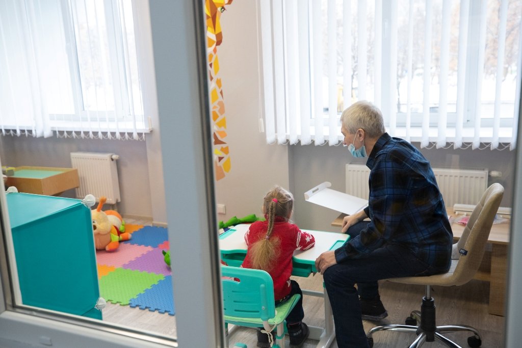 В Киеве открыли новый современный Центр комплексной реабилитации детей и лиц с инвалидностью: где и как выглядит 7