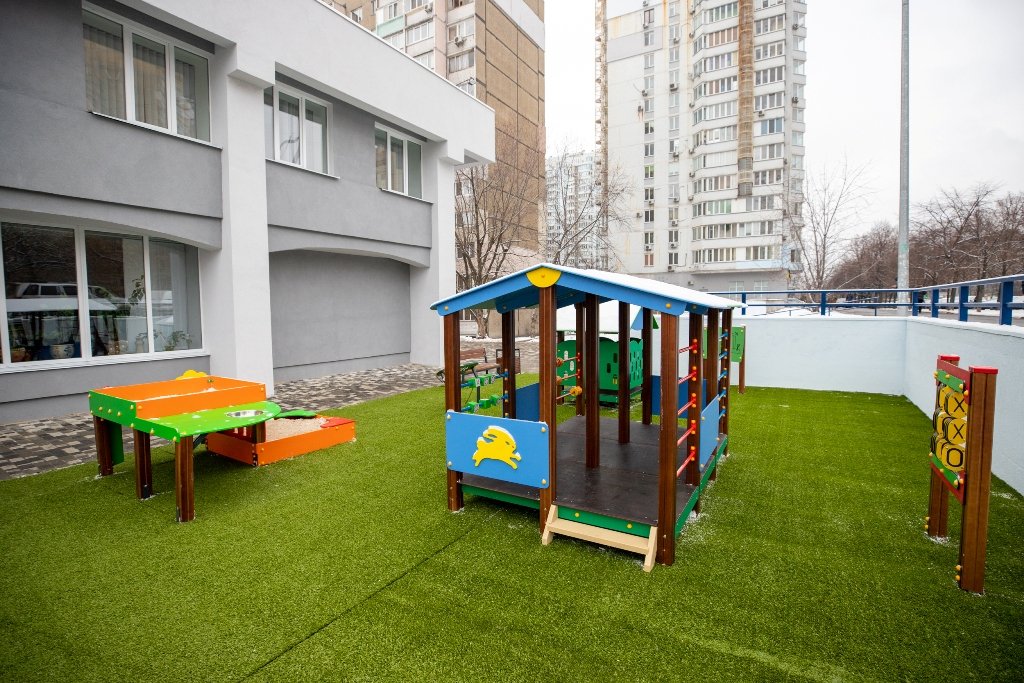 В Киеве открыли новый современный Центр комплексной реабилитации детей и лиц с инвалидностью: где и как выглядит 12