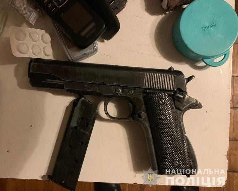 В Киеве ОПГ угрожала, вымогала деньги и похищала людей ради выкупа: как работала группировка 1