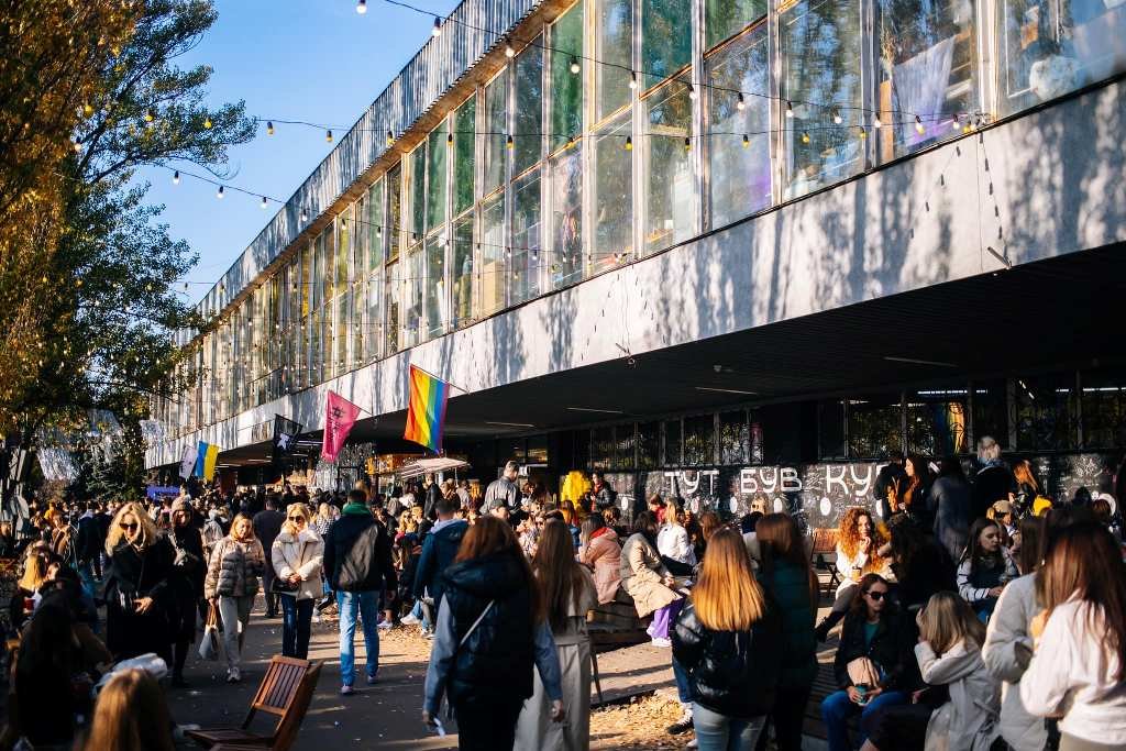 В Киеве прогремел скандал из-за сноса павильона 19, где раньше проводили "Кураж": что говорит ВДНГ 4