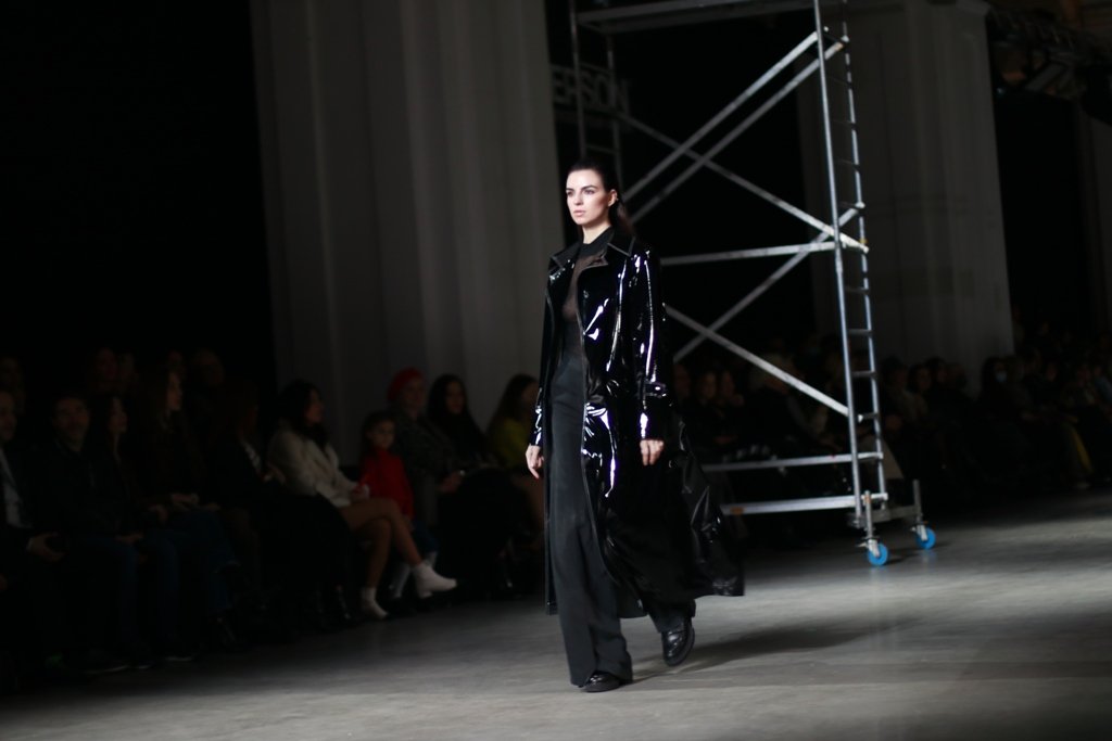 VOROZHBYT&ZEMSKOVA показали свою новую коллекцию про ритм каменных джунглей мегаполиса 3