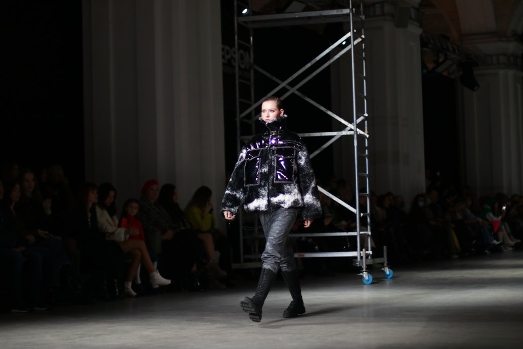 VOROZHBYT&ZEMSKOVA показали свою новую коллекцию про ритм каменных джунглей мегаполиса 4