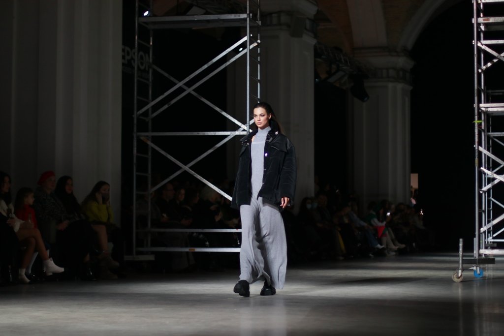 VOROZHBYT&ZEMSKOVA показали свою новую коллекцию про ритм каменных джунглей мегаполиса 5