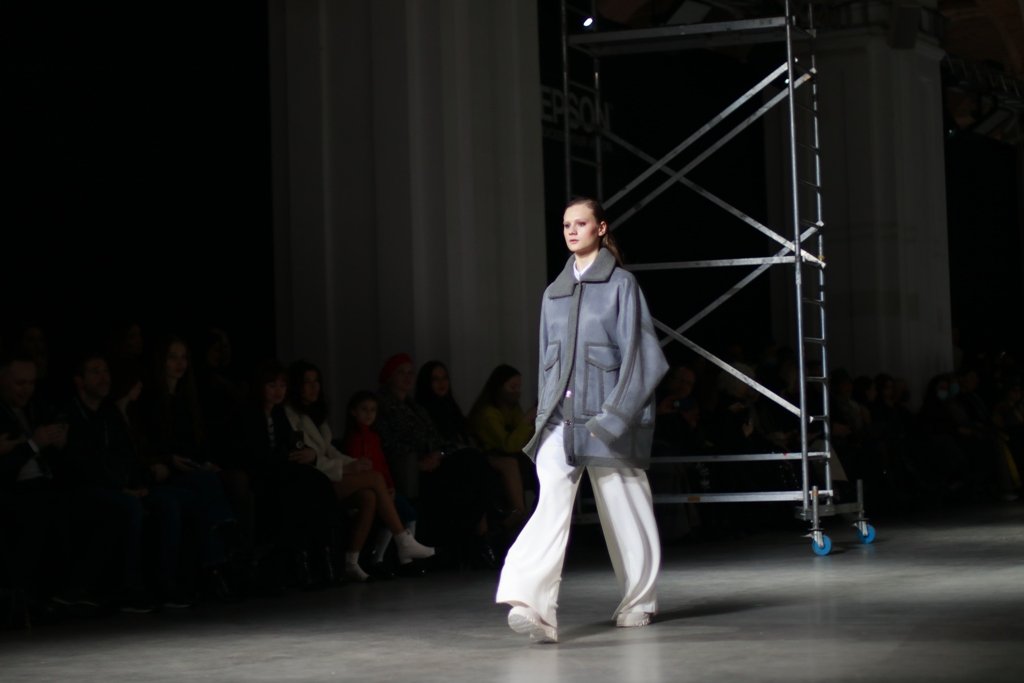 VOROZHBYT&ZEMSKOVA показали свою новую коллекцию про ритм каменных джунглей мегаполиса 11