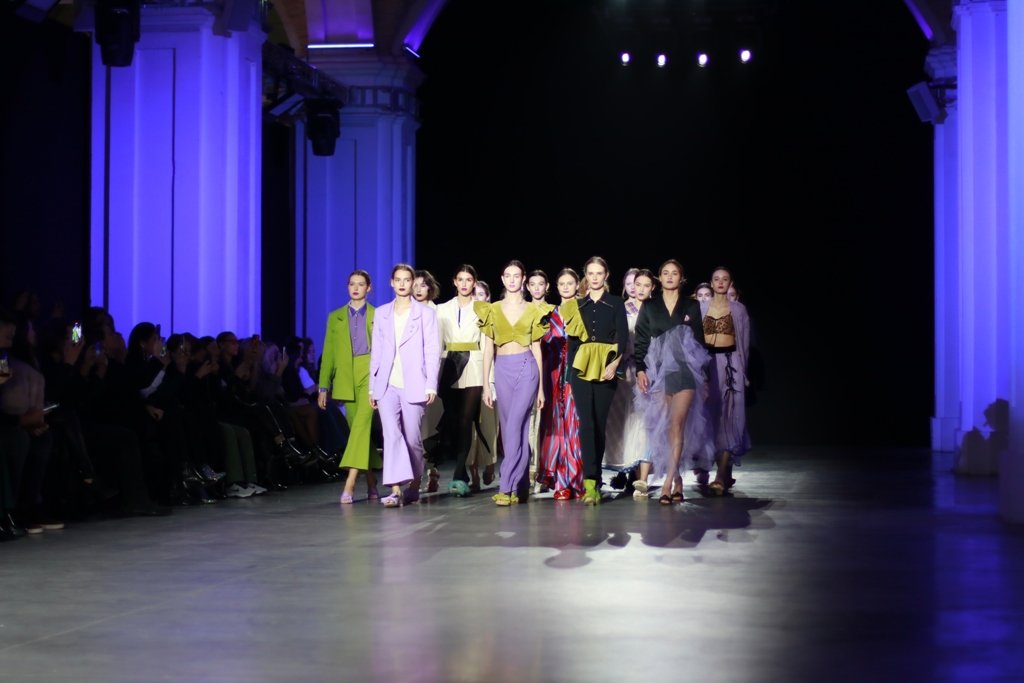Парижанка в Киеве: как прошла презентация коллекции Kristina Laptso на Ukrainian Fashion Week FW22-23 10
