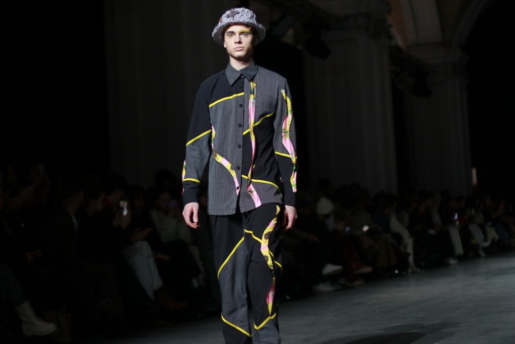 Платья и костюмы из лоскутов: как прошла презентация коллекции LEM на Ukrainian Fashion Week FW22-23 2