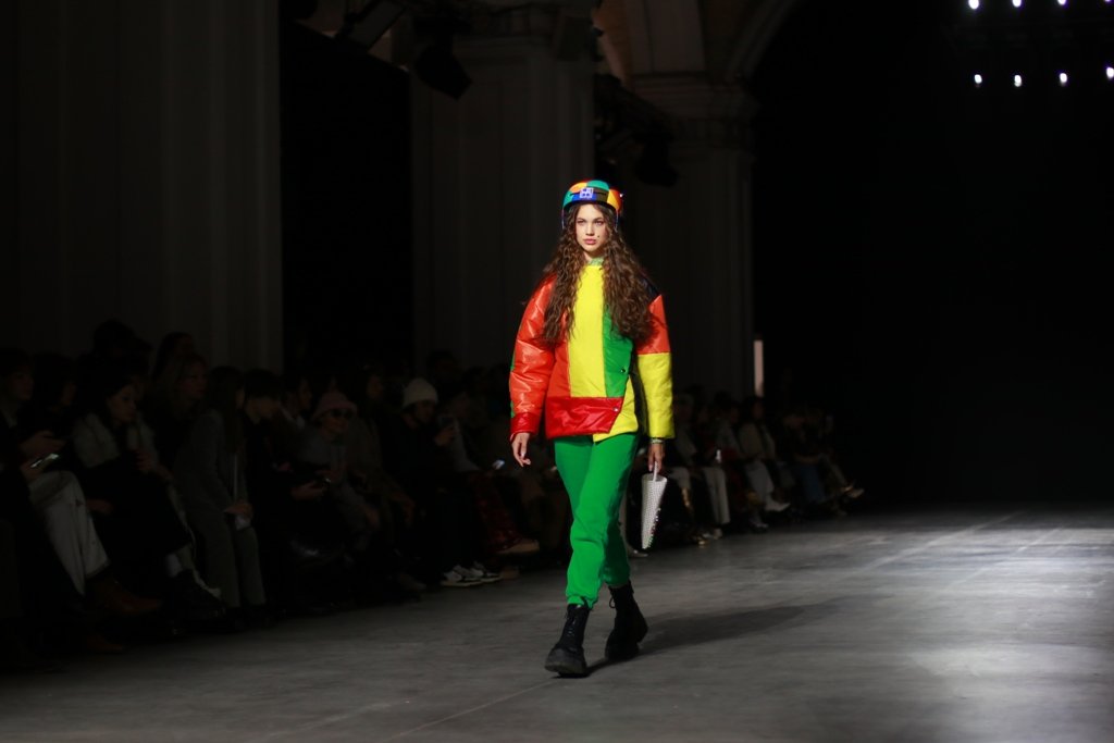 Платья и костюмы из лоскутов: как прошла презентация коллекции LEM на Ukrainian Fashion Week FW22-23 16