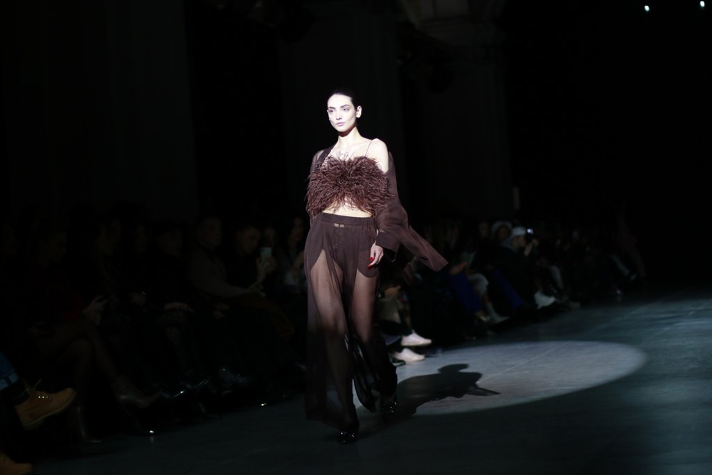 Переосмысление 1920-х: как прошла презентация коллекции GASANOVA на Ukrainian Fashion Week FW22-23 5