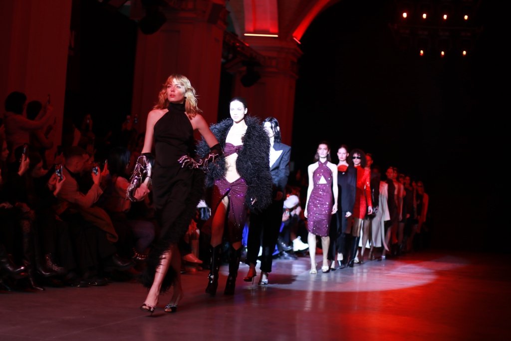 Переосмысление 1920-х: как прошла презентация коллекции GASANOVA на Ukrainian Fashion Week FW22-23 17