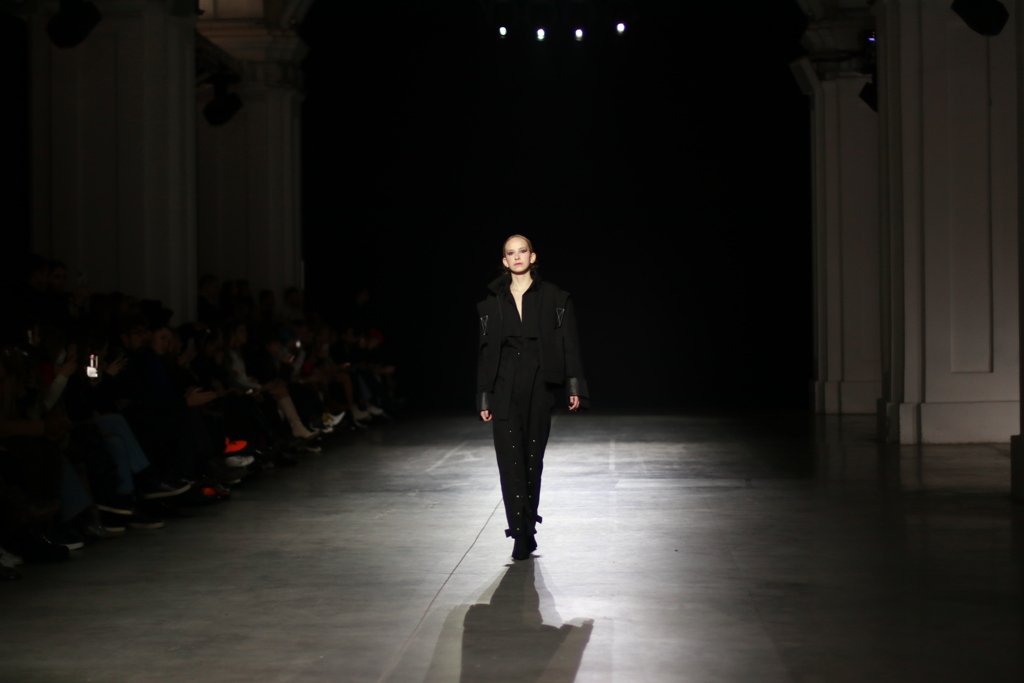 Кимоно и уличная мода: первый темнокожий украинский дизайнер Iron Thread презентовал новую коллекцию на UFW 5