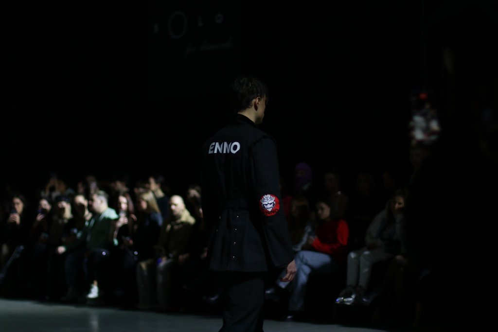 Кимоно и уличная мода: первый темнокожий украинский дизайнер Iron Thread презентовал новую коллекцию на UFW 7