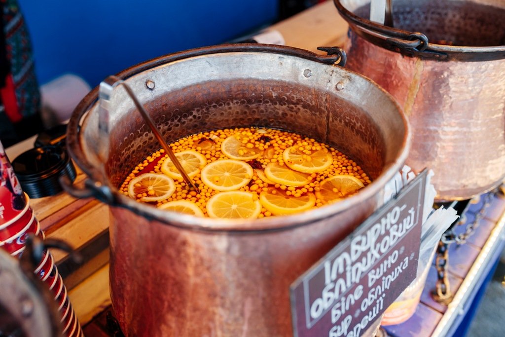 Масленица 2022: в Киеве на ВДНГ встретят весну пением, танцами, спектаклями и файер-шоу 8