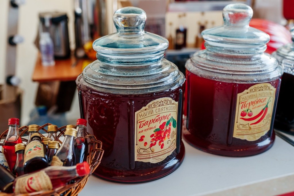 Масленица 2022: в Киеве на ВДНГ встретят весну пением, танцами, спектаклями и файер-шоу 10