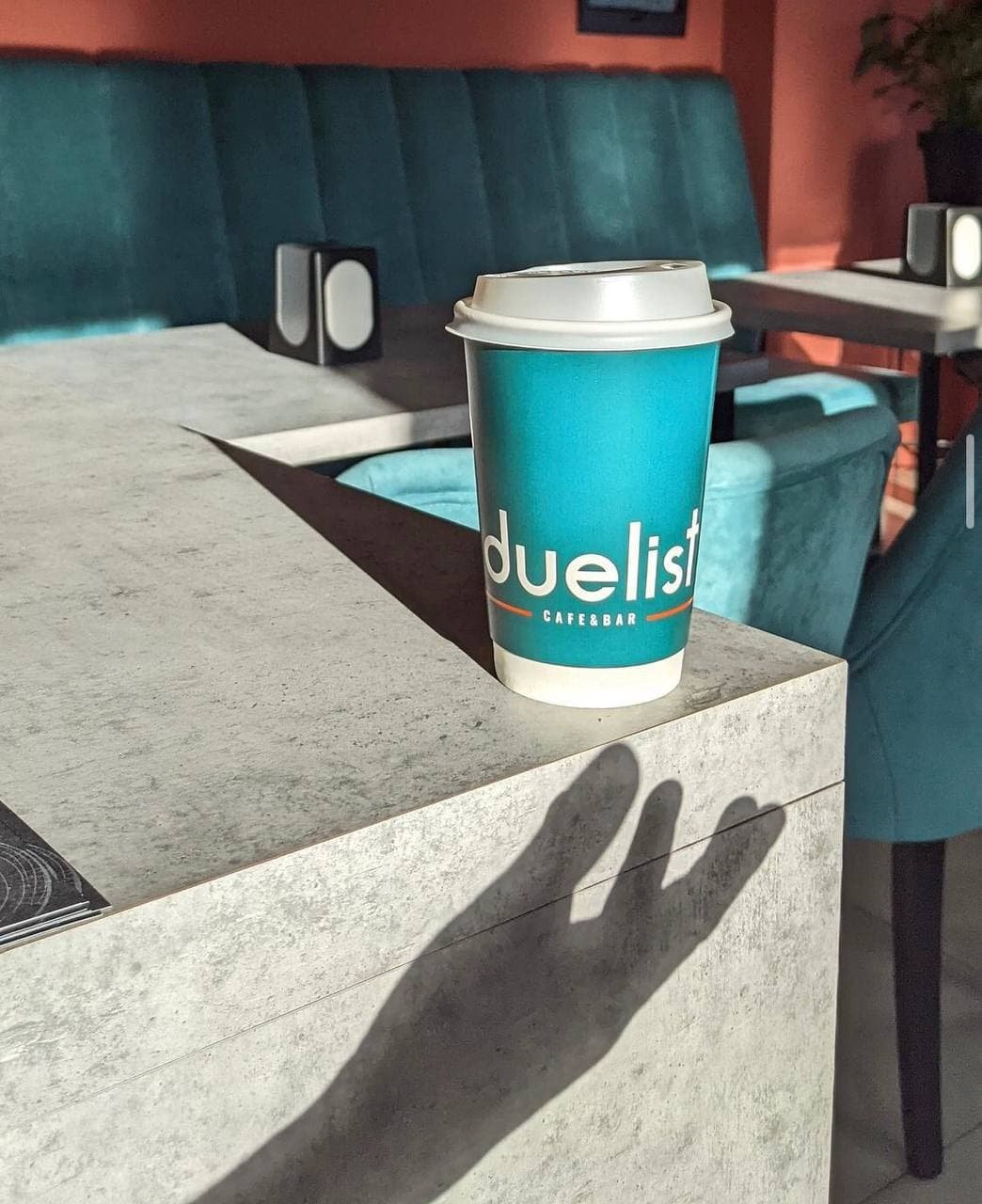 В Киеве на Подоле открылся новый кафе-бар Duelist: интерьер и меню 5