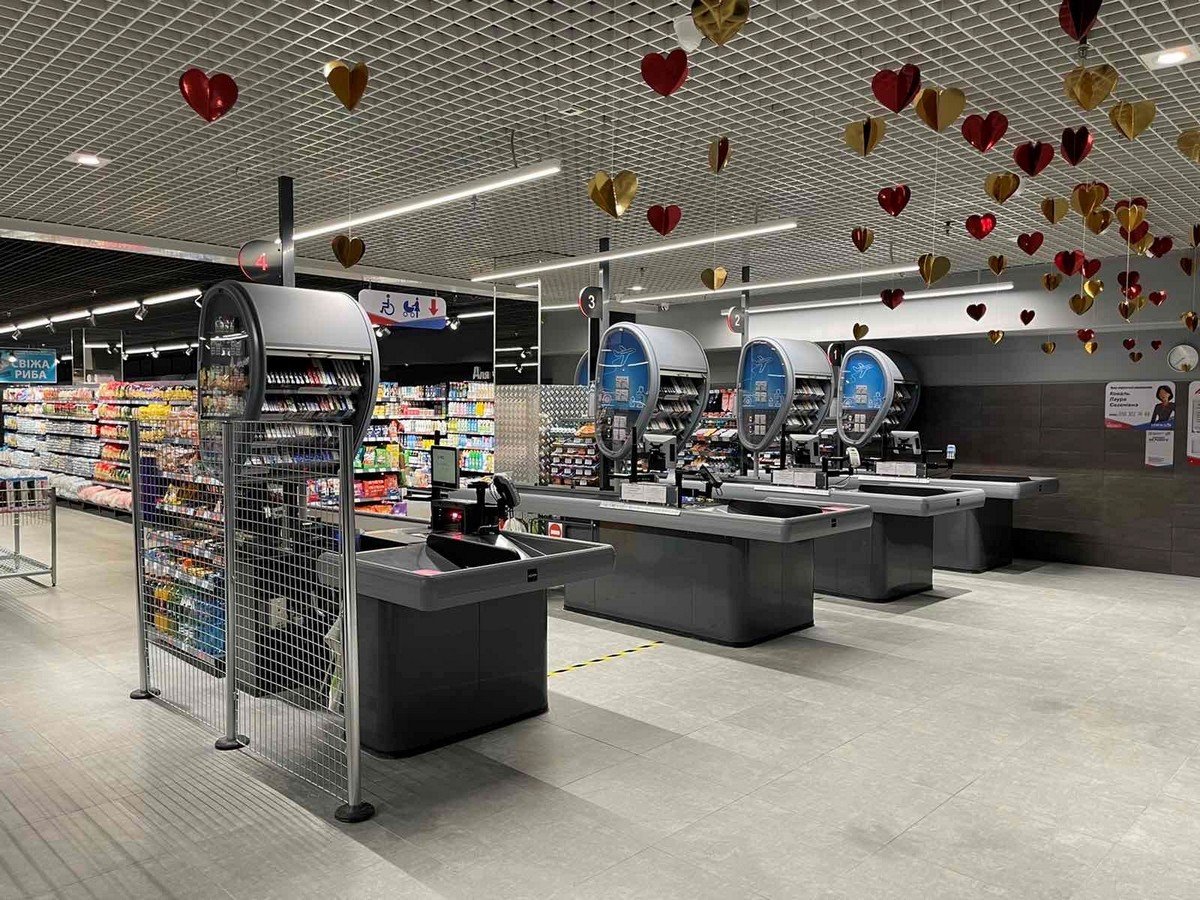 В Киеве в ТЦ "Метроград" открылся новый круглосуточный АТБ 2