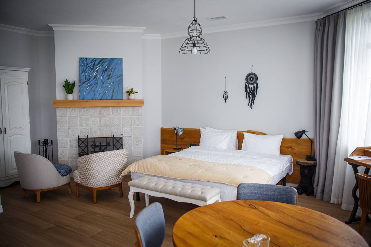 Куда сбежать из Киева на выходные: обзор отеля Bobritsa dacha и ресторана KOMMUNA Kitchen 13