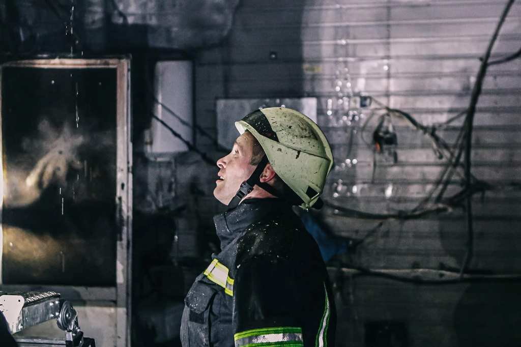 В Киеве сгорела автомойка 4