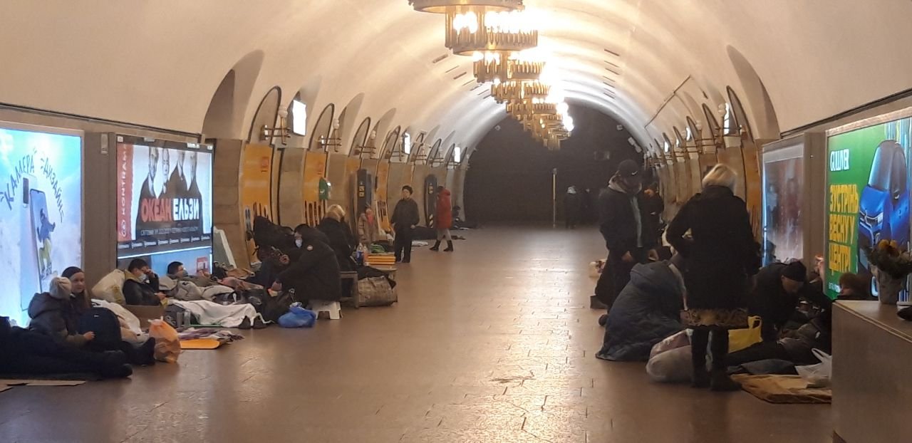 Жизнь в бомбоубежище: как киевляне прожили еще один день войны 1